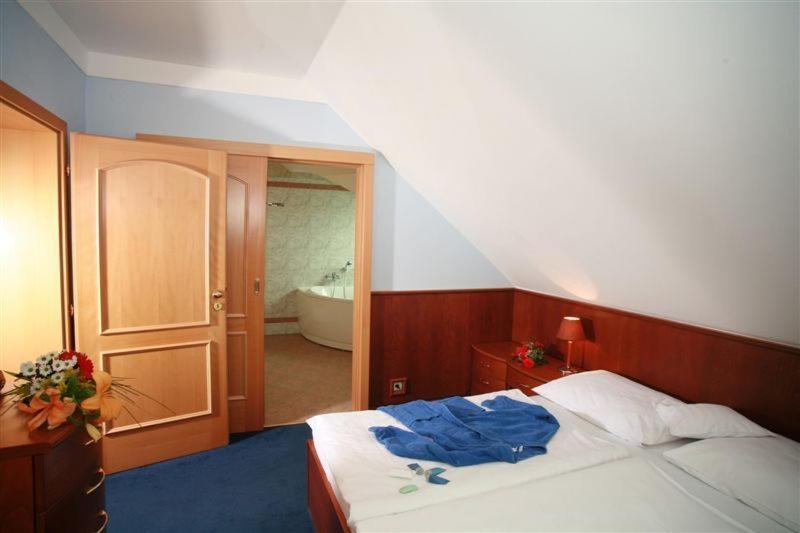 Hotel Nastup Loucna pod Klinovcem Exterior photo